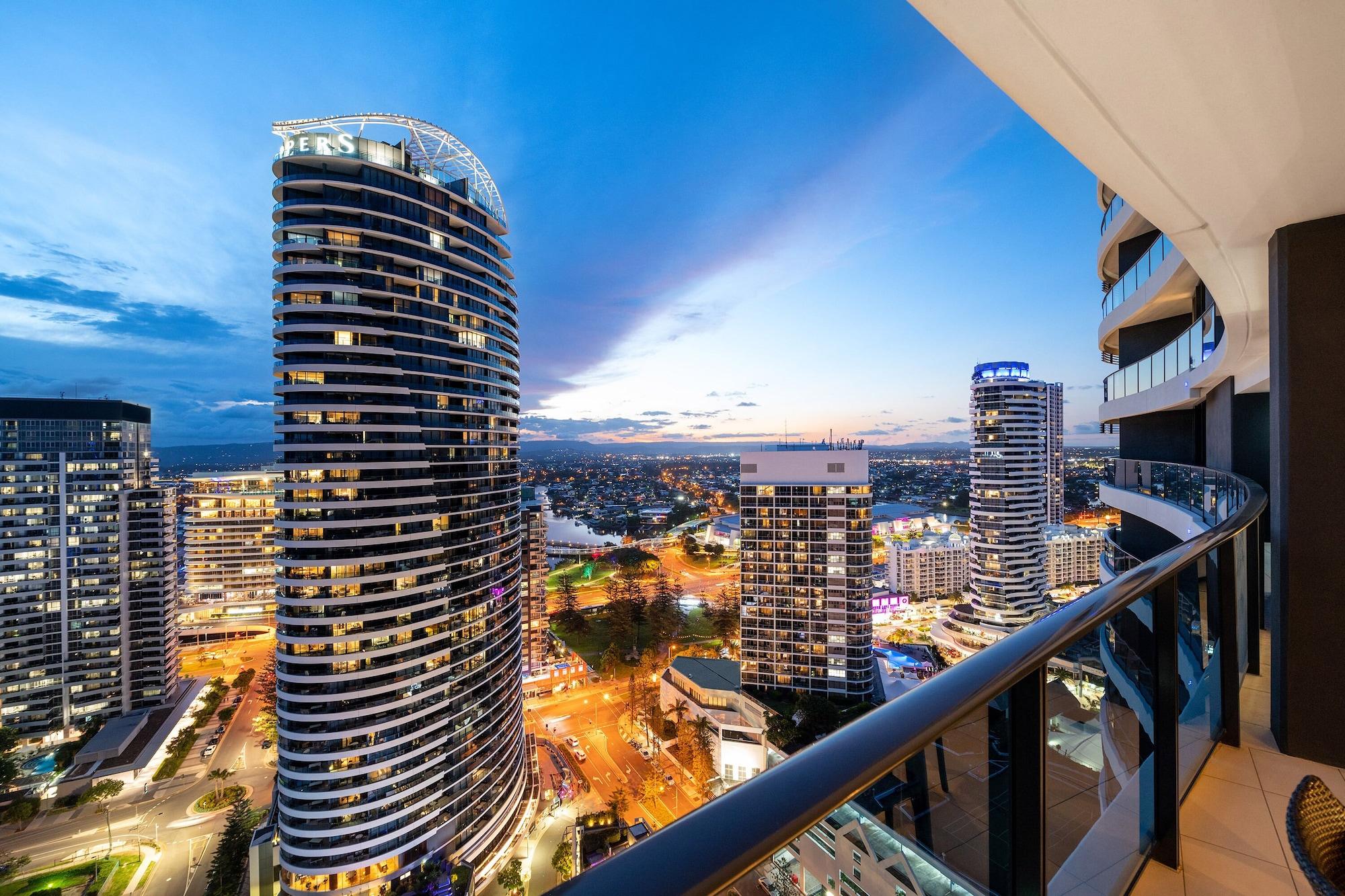 Peppers Broadbeach Gold Coast Exterior photo Skyline Residences