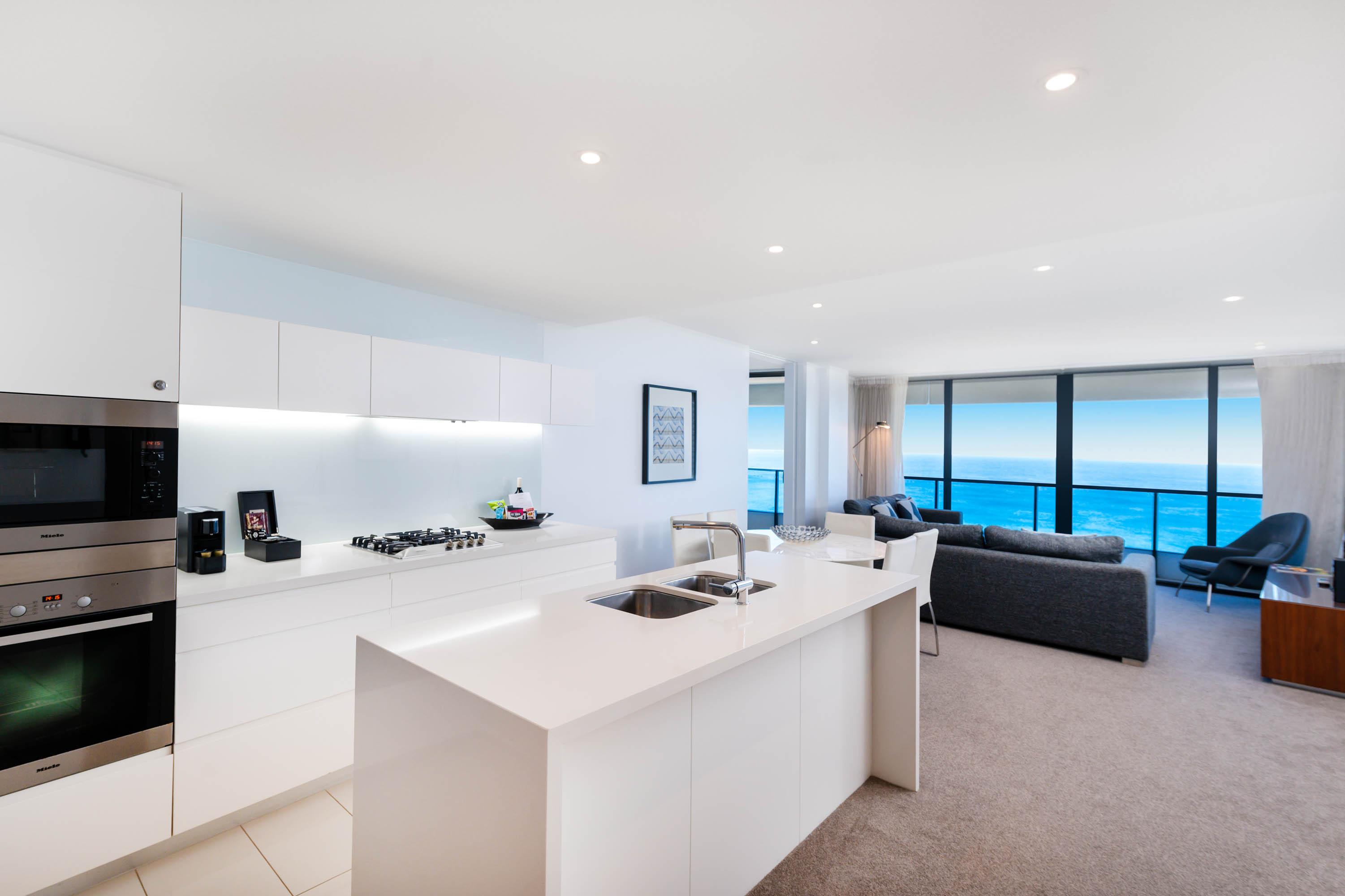 Peppers Broadbeach Gold Coast Exterior photo A typical apartment interior