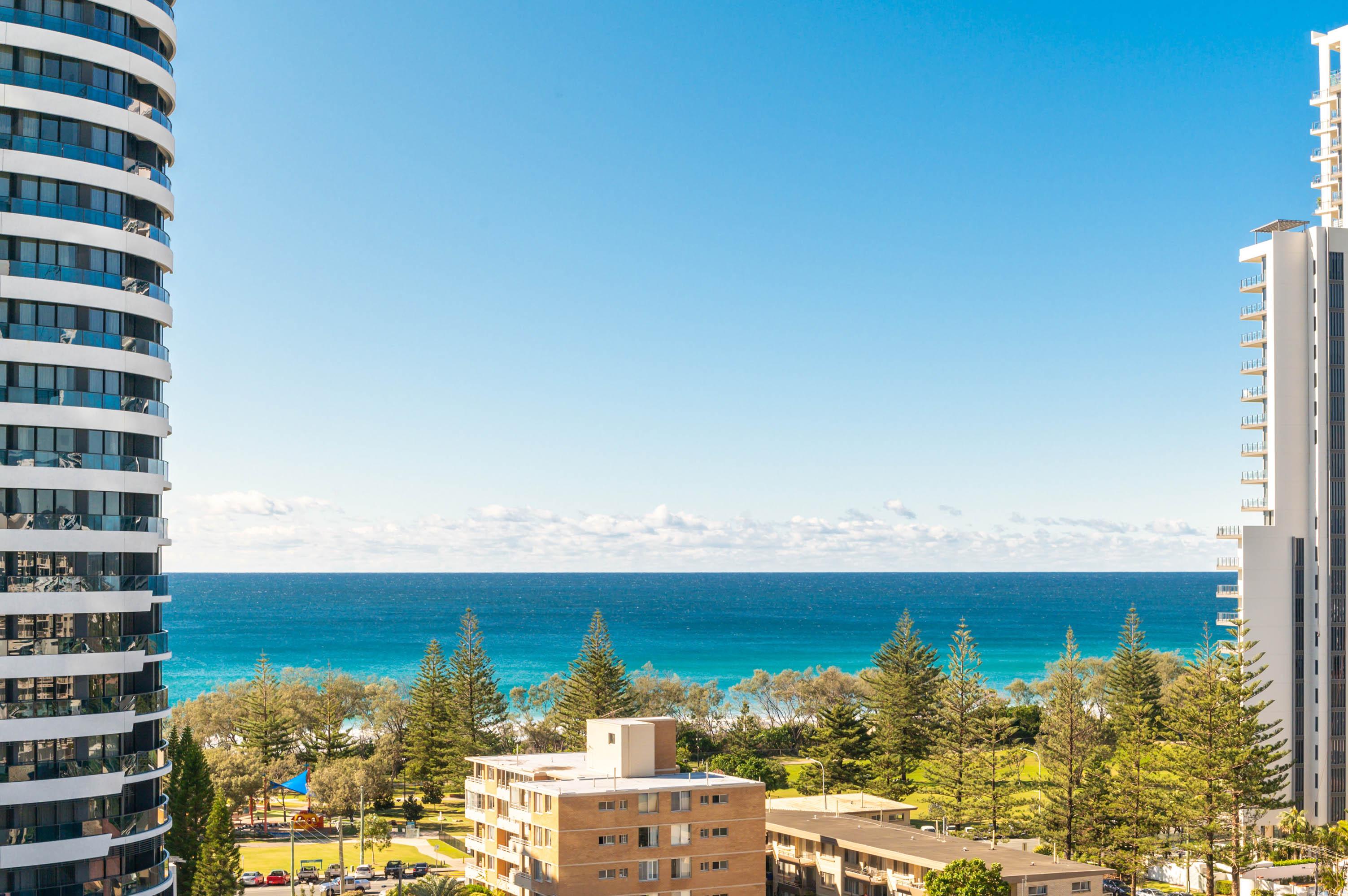 Peppers Broadbeach Gold Coast Exterior photo View of Broadbeach from the Gold Coast