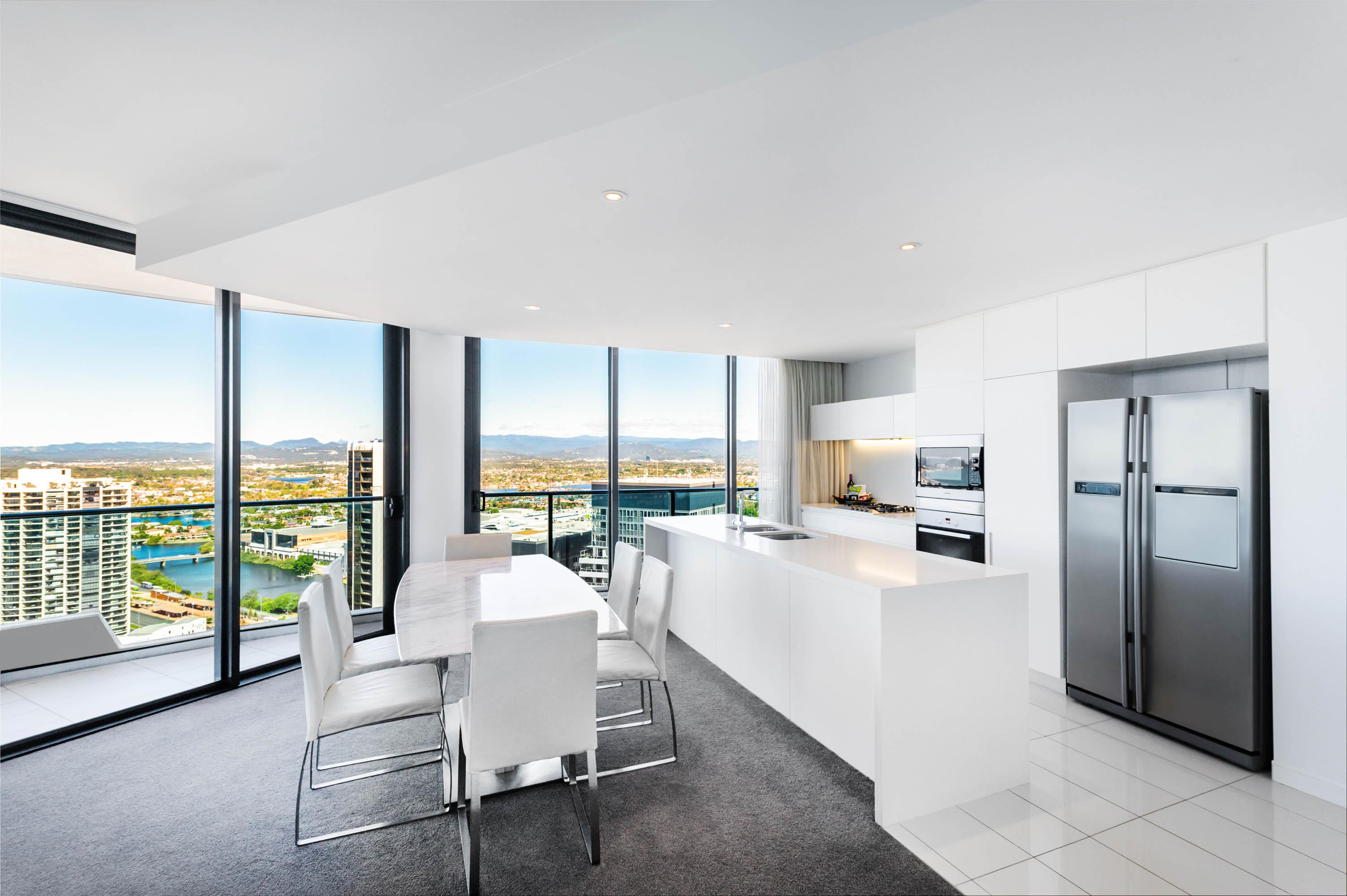 Peppers Broadbeach Gold Coast Exterior photo A typical apartment interior