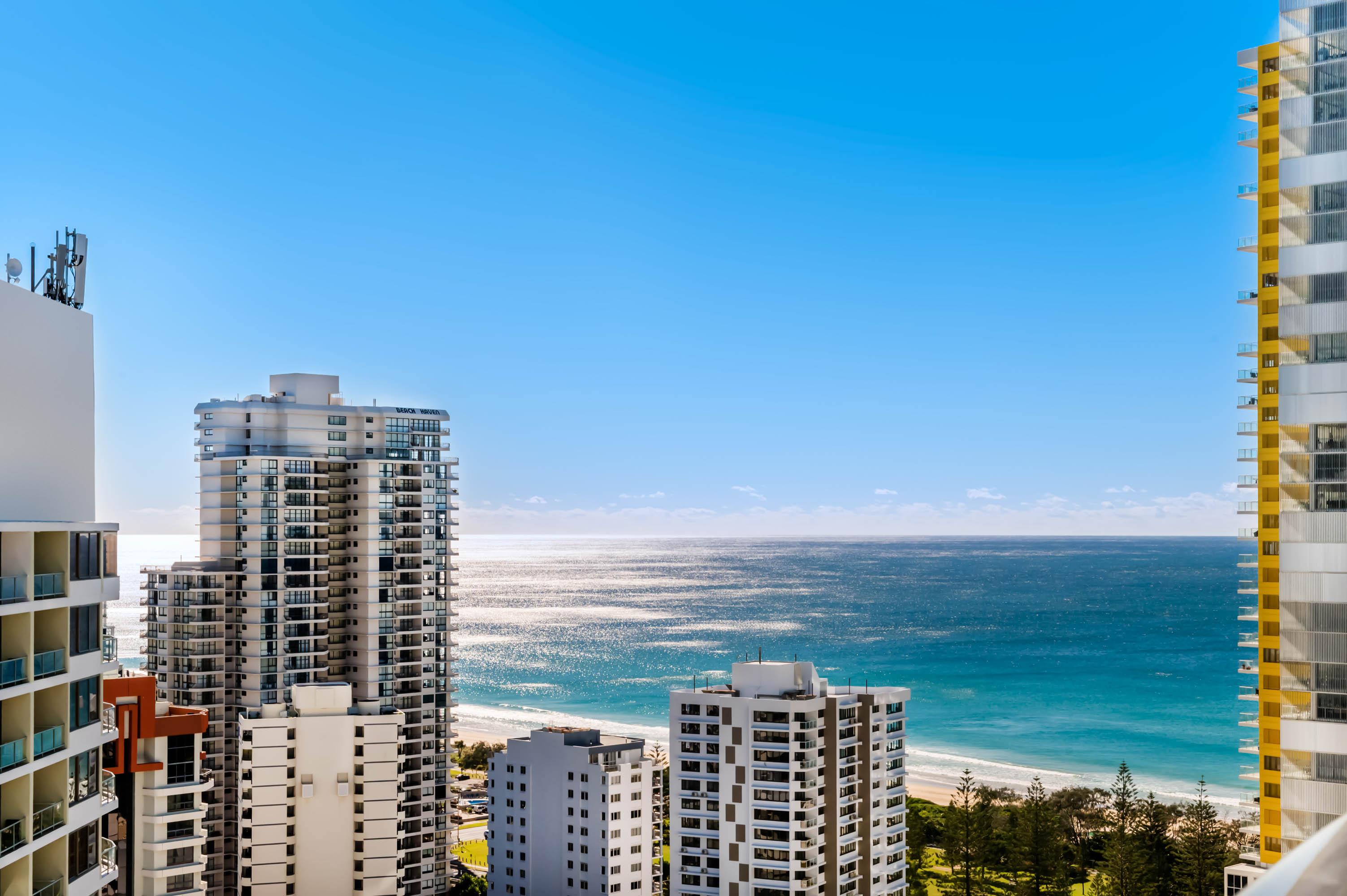 Peppers Broadbeach Gold Coast Exterior photo View of Broadbeach from the Gold Coast