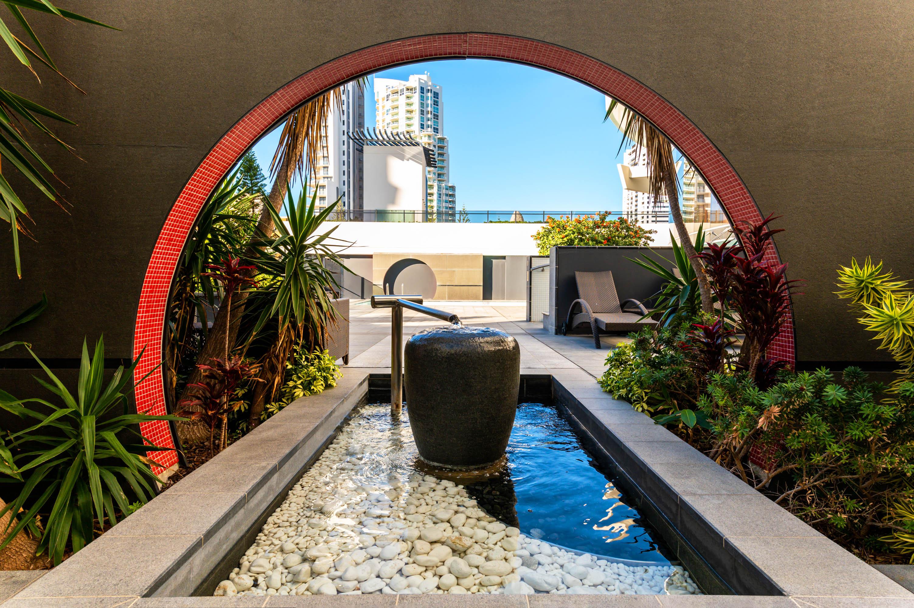 Peppers Broadbeach Gold Coast Exterior photo The pool at the 10th floor of the hotel