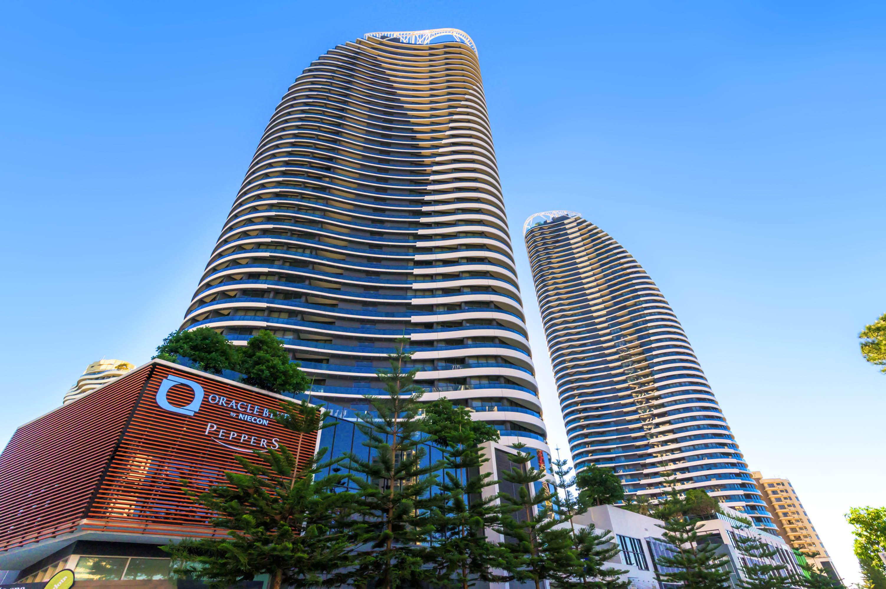 Peppers Broadbeach Gold Coast Exterior photo The Panorama residences
