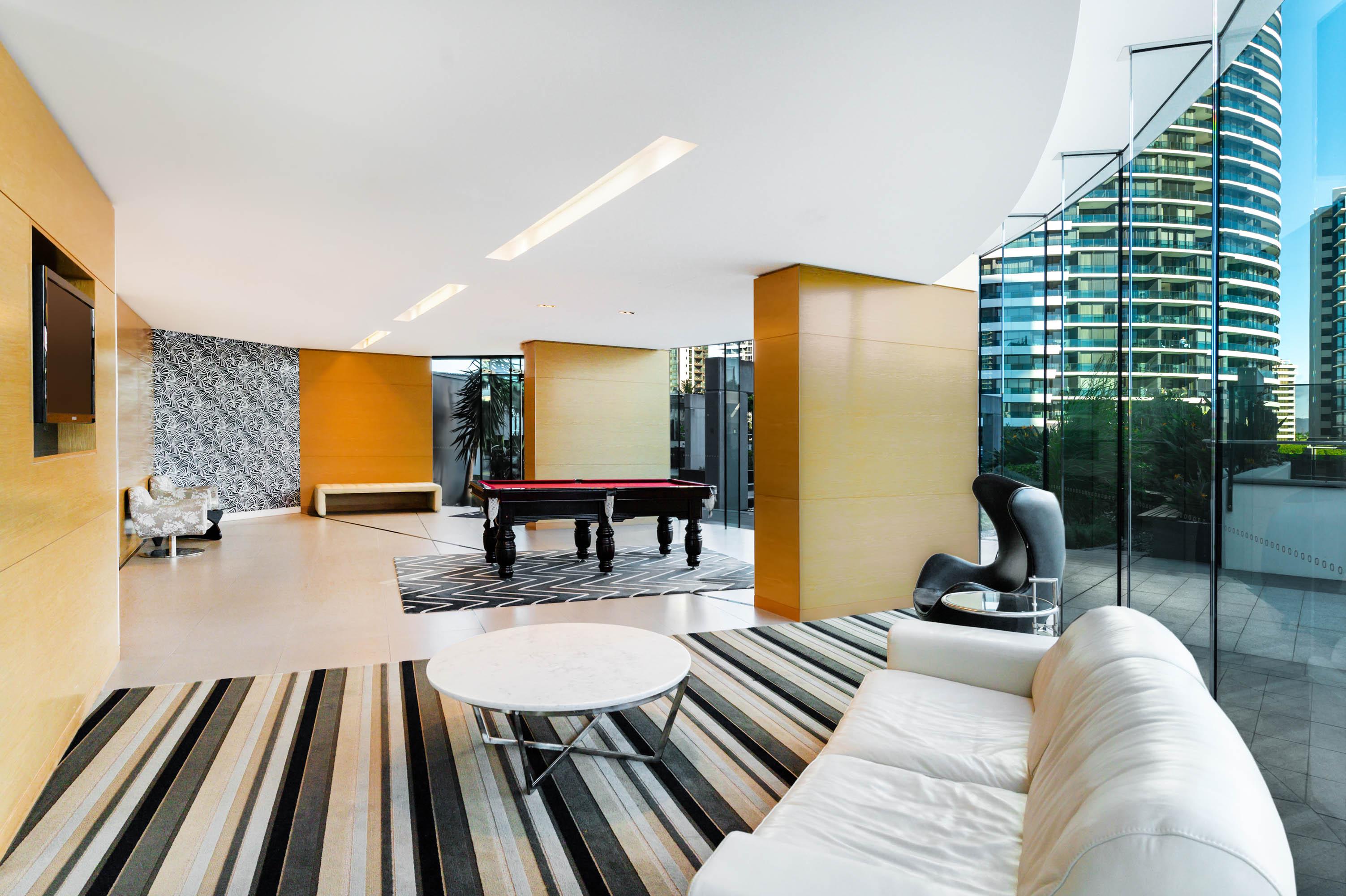 Peppers Broadbeach Gold Coast Exterior photo The Sky Lounge