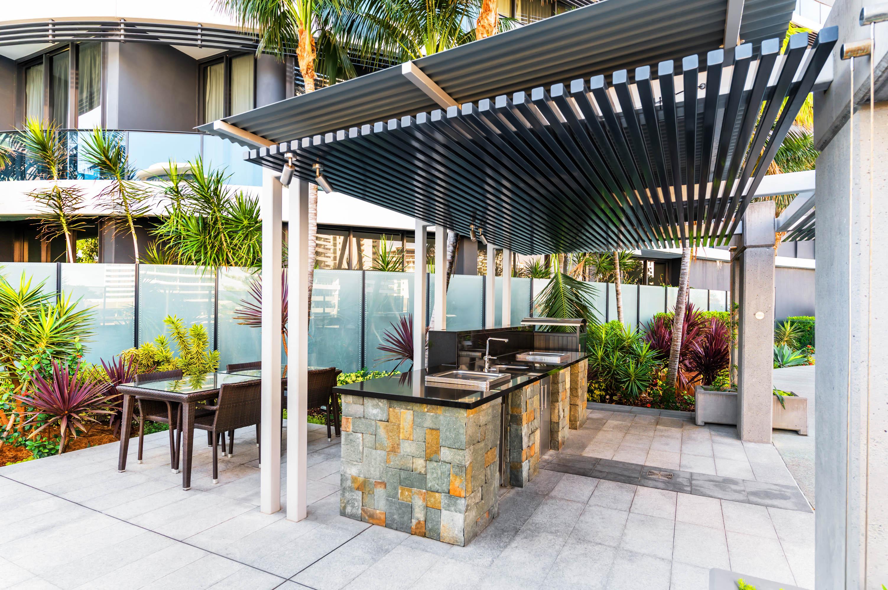 Peppers Broadbeach Gold Coast Exterior photo The outdoor kitchen at the pool deck