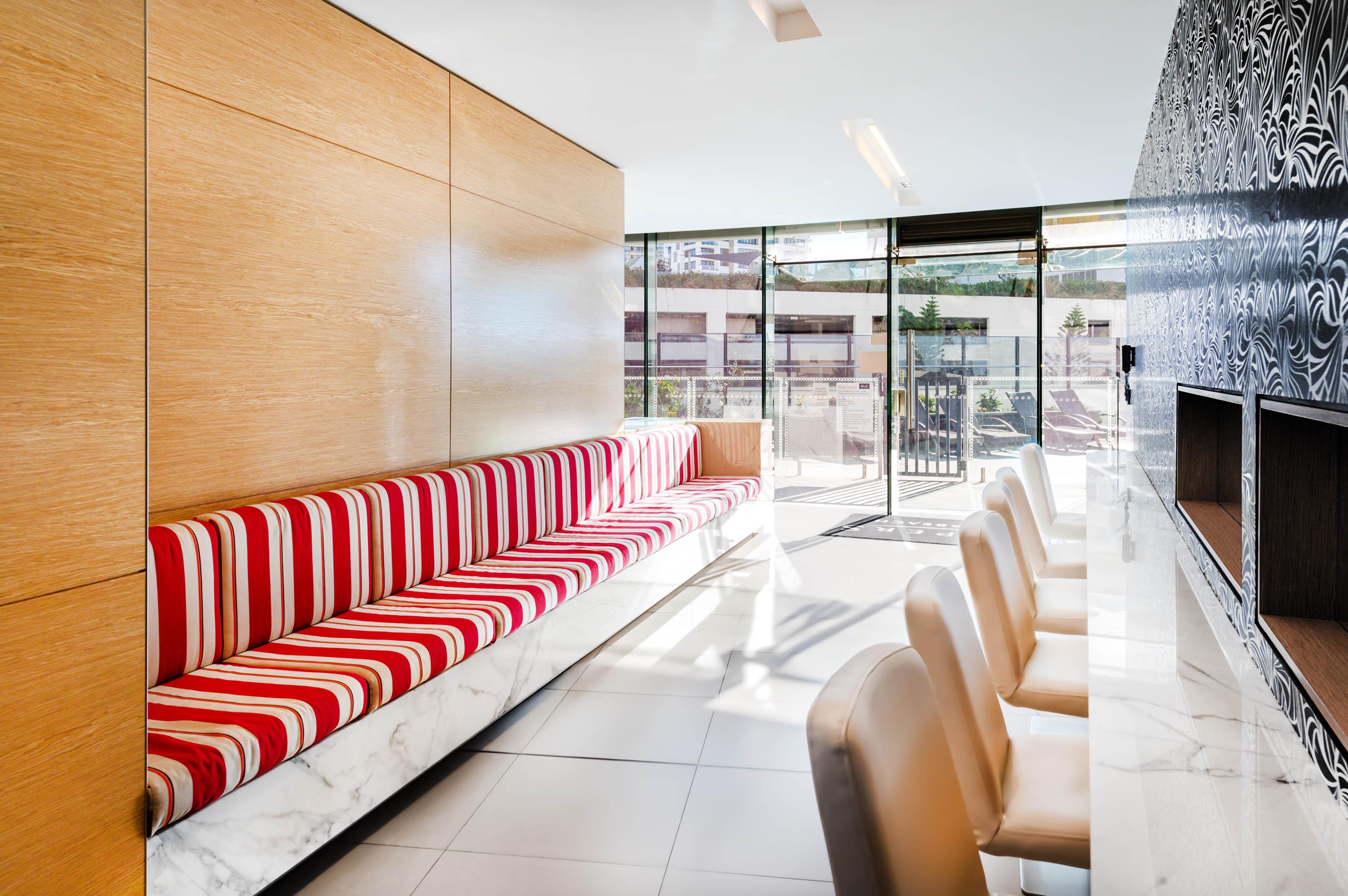 Peppers Broadbeach Gold Coast Exterior photo The interior of the lounge