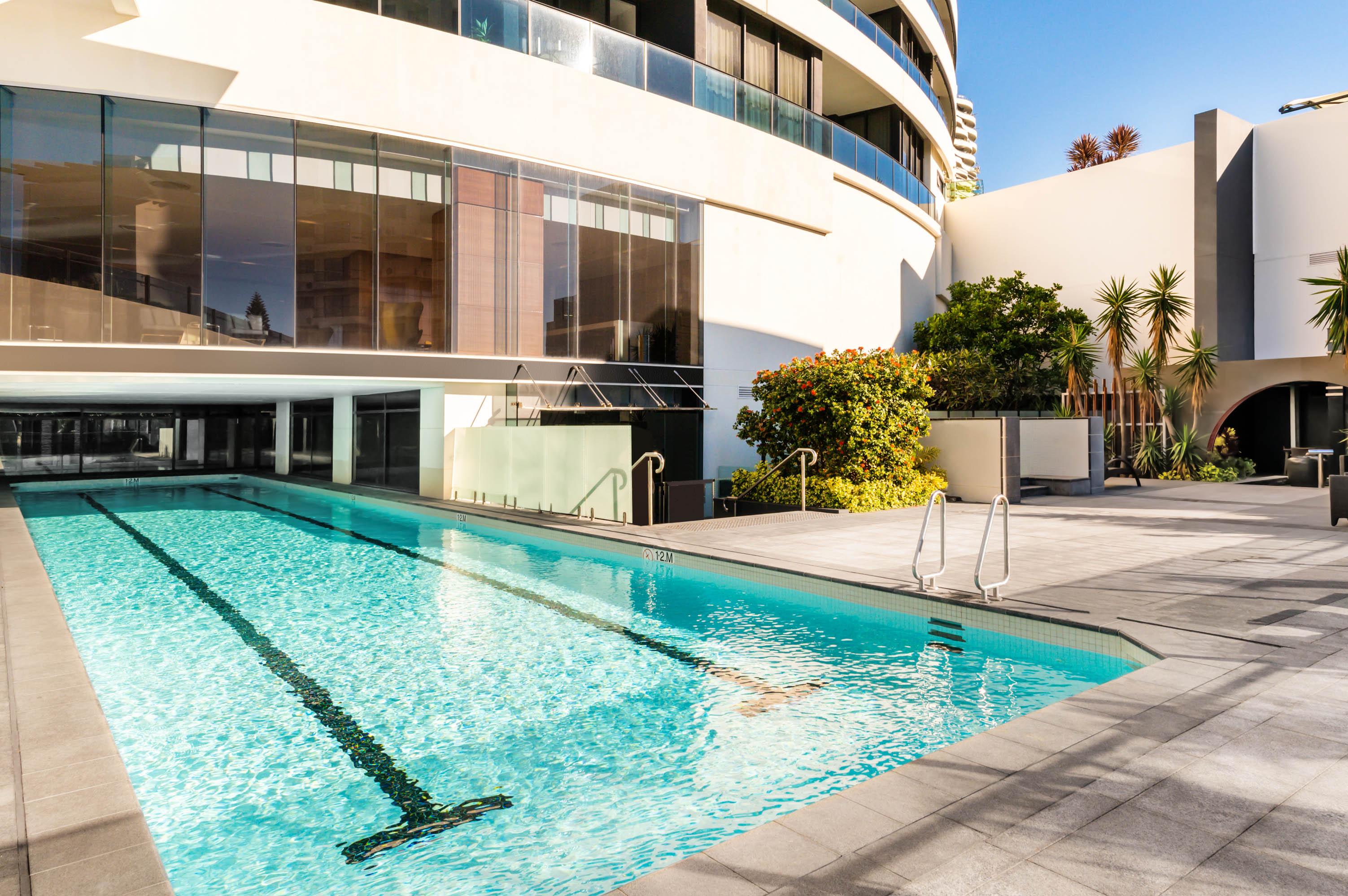 Peppers Broadbeach Gold Coast Exterior photo The swimming pool at the hotel